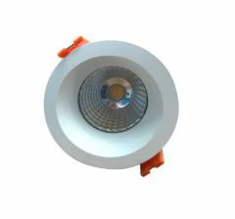 Spots met ingebouwde led en verschillende lichtkleuren